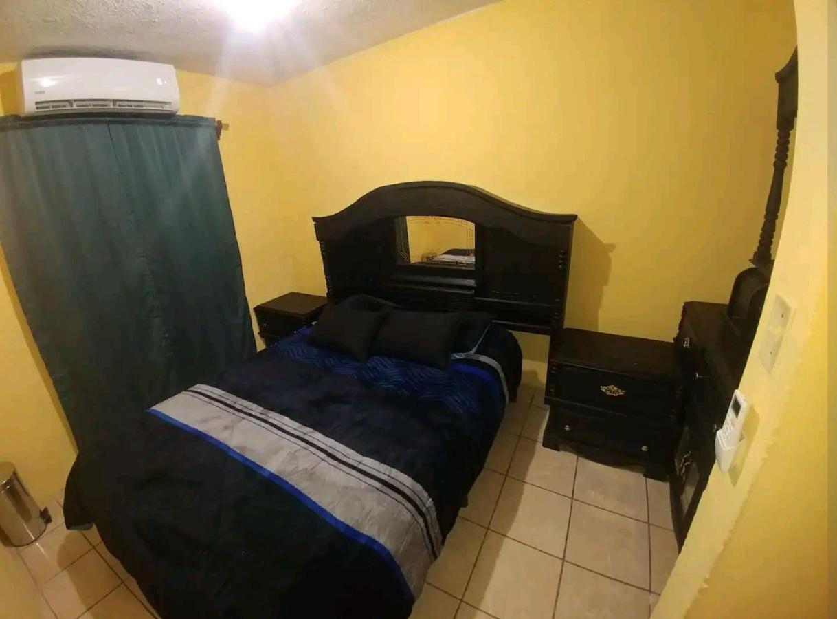 Casa Vicky Alojamiento Para Vacaciones Y Tramites Consulares Ciudad Juárez Buitenkant foto