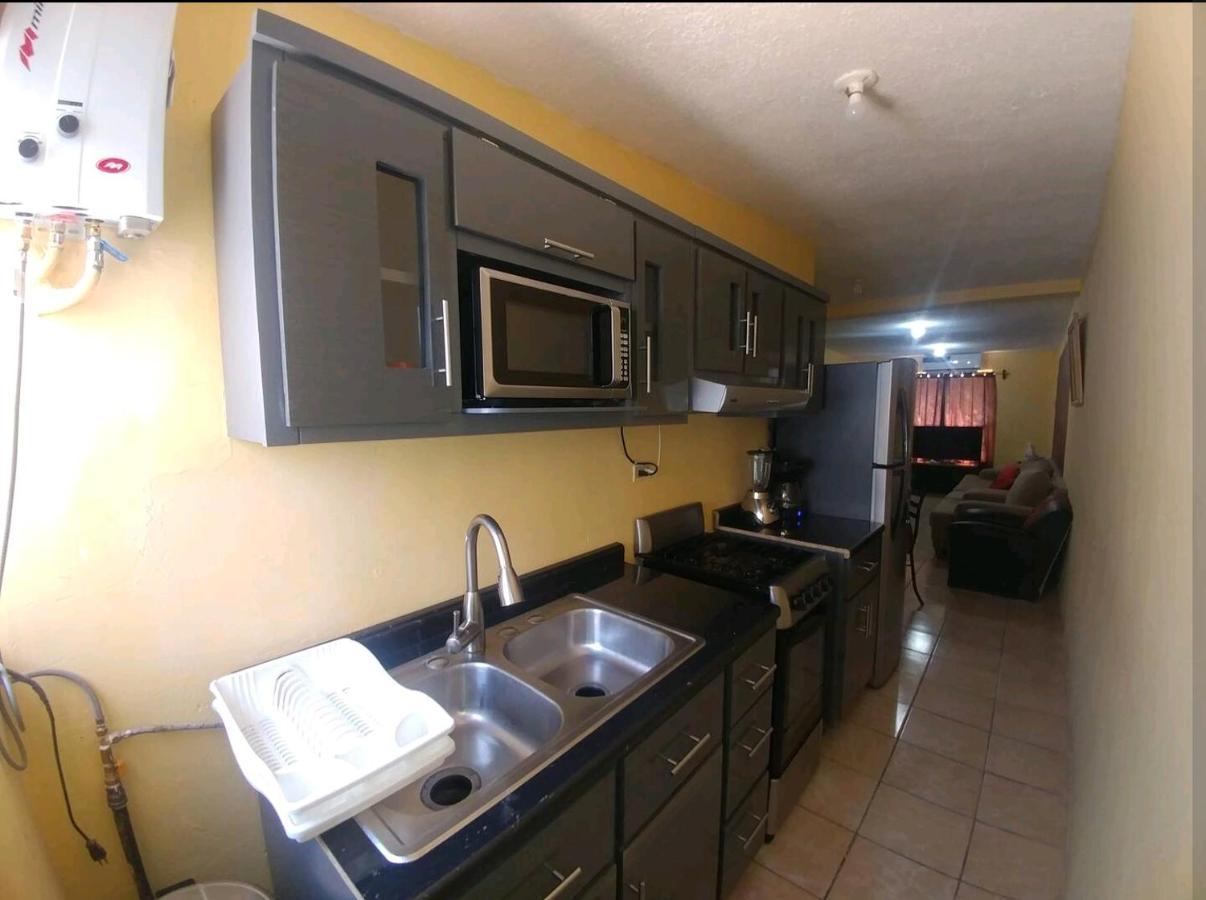 Casa Vicky Alojamiento Para Vacaciones Y Tramites Consulares Ciudad Juárez Buitenkant foto